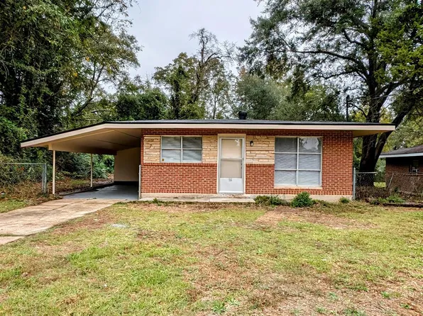 104 23rd Pl, Phenix City, AL 36867