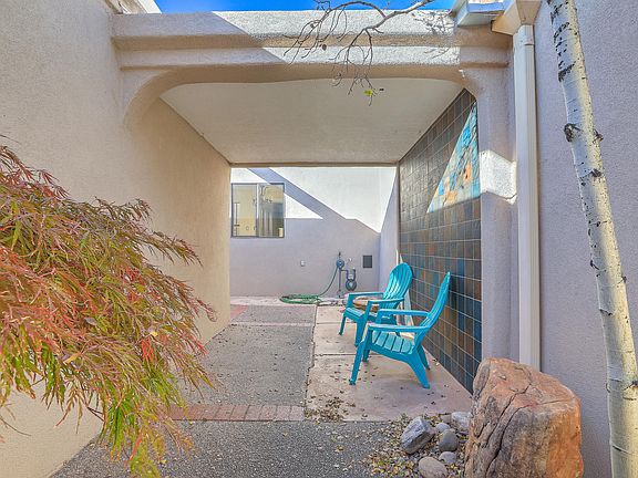 5th image of 425 Pinon Creek Rd SE