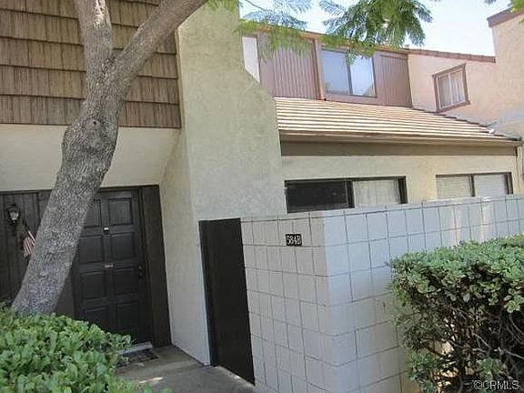 3rd image of 584 W Huntington Dr Unit B