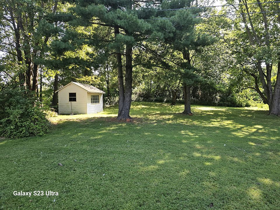 2nd image of 4066 Pine Dr #C