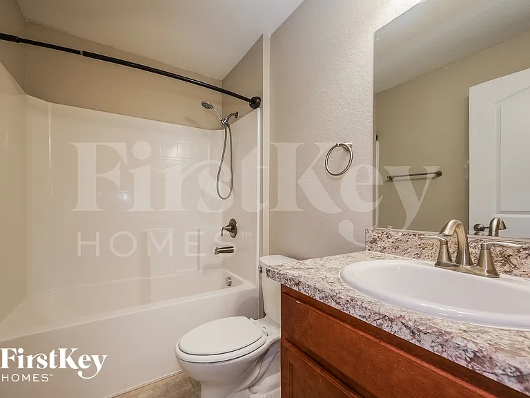 1581 Lemon Ave — Photo 13