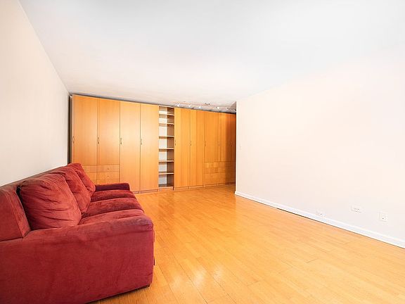 3rd image of 240 E 35th St APT 2B