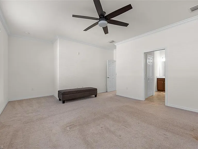 2707 Blossom Way — Photo 17