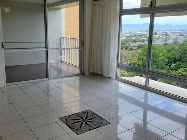 1519 Nuuanu Ave APT 1440, Honolulu, HI 96817