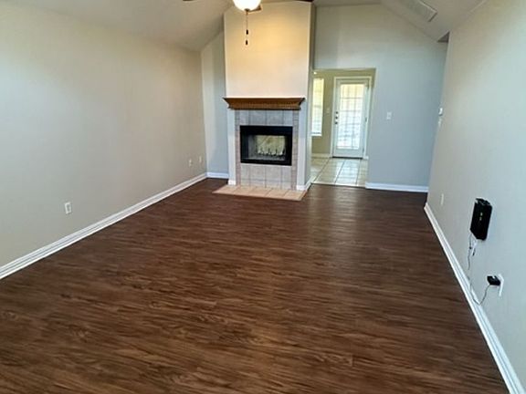 2nd image of 8018 Skyline Dr