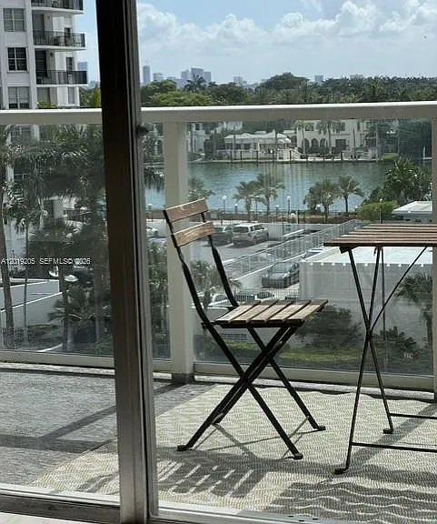 5701 Collins Ave #511 — Photo 8