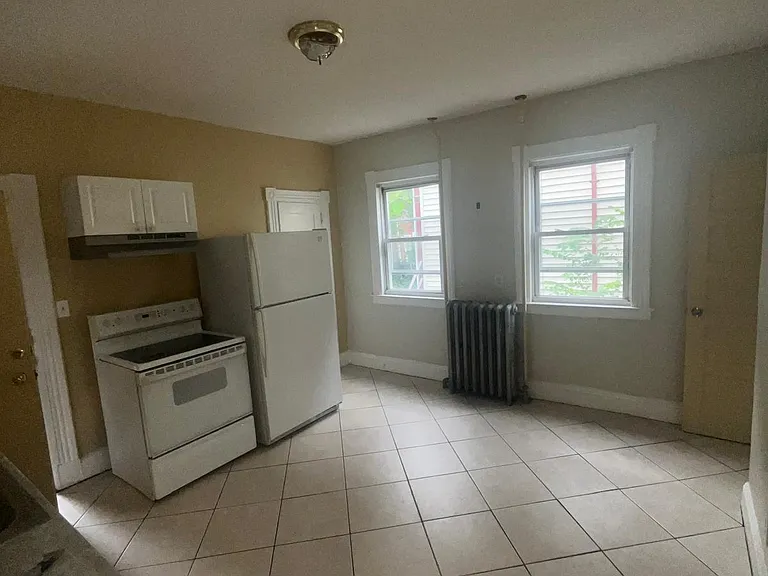 74 Cabot St #1 — Photo 6