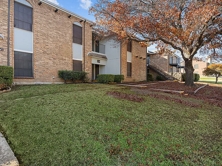 Oakwood — Photo 38