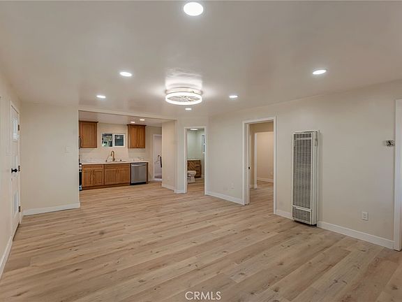 5th image of 1459 Ross St