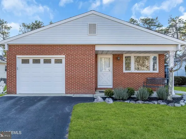 71 Orlando Blvd, Toms River, NJ 08757