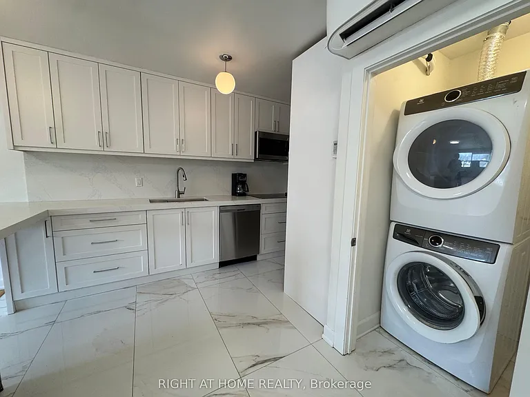 2879 Saint Clair Ave E #2 — Photo 14