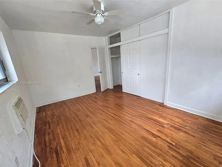 7035 Rue Granville #3 — Photo 8