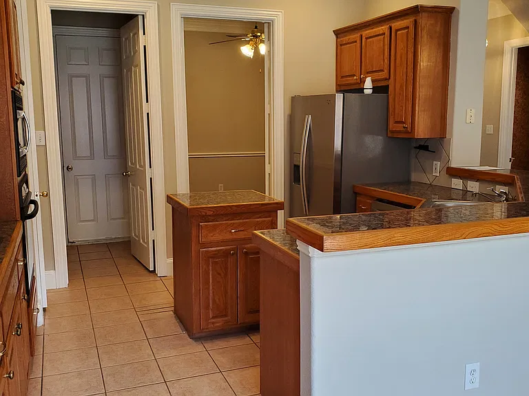 532 Silver Maple Dr — Photo 4