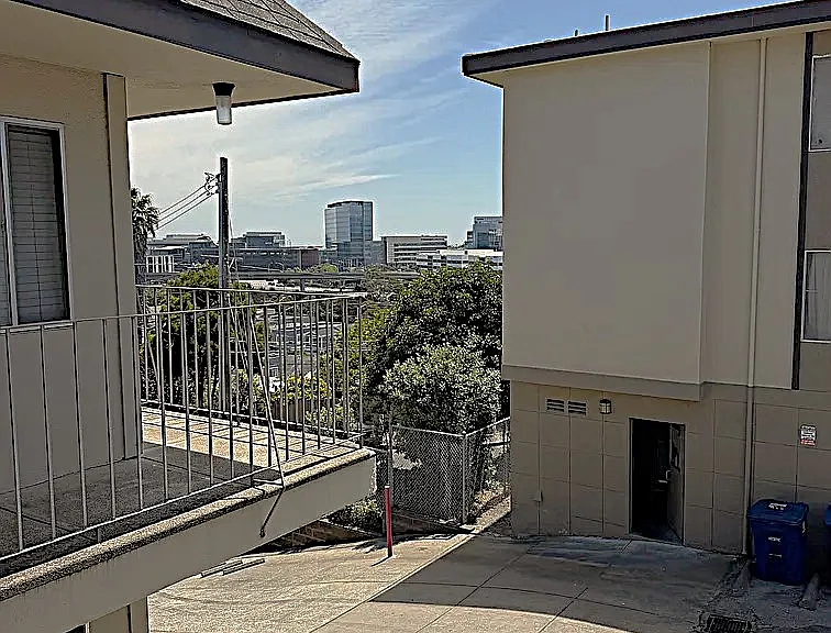25 Lewis Ave #4 — Photo 1