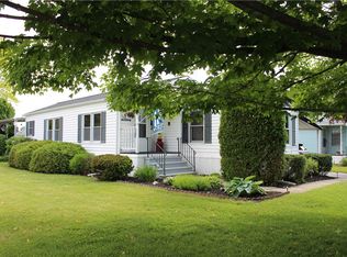 6401 Murphy Dr, Victor, NY 14564