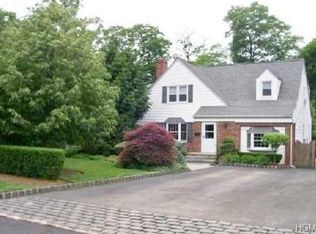 3 Hillside Ave, Suffern, NY 10901