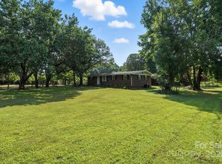 1530 Peachtree Rd, Charlotte, NC 28216