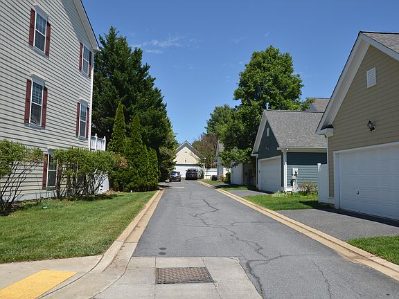 5th image of 8836 Lew Wallace Rd
