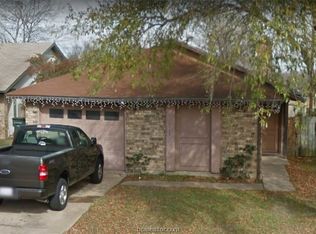 1115 Weatherly Dr, Bryan, TX 77803