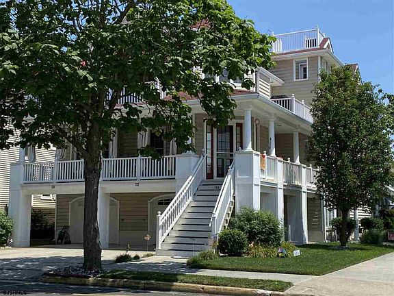 2nd image of 727 3rd St #2