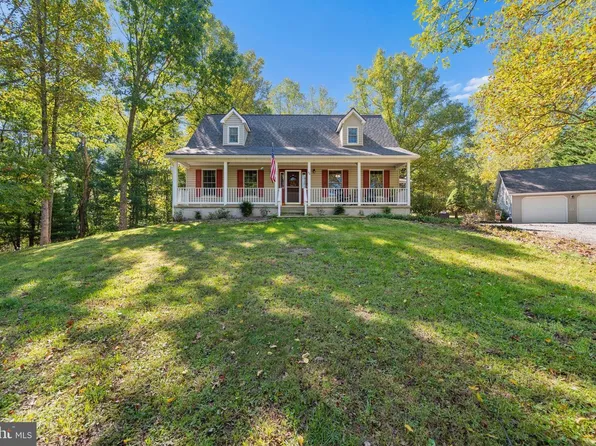 84 Cottonwood Ln, Hedgesville, WV 25427