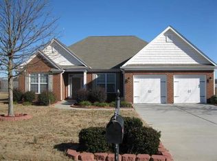 201 Cumberland Dr, Byron, GA 31008