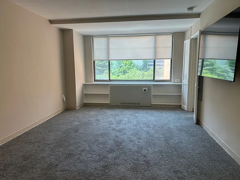 1111 Arlington Blvd #429 — Photo 2