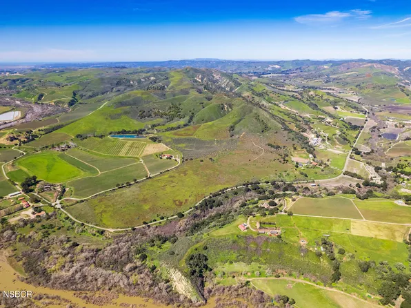 211 Mail Rd, Lompoc, CA 93436