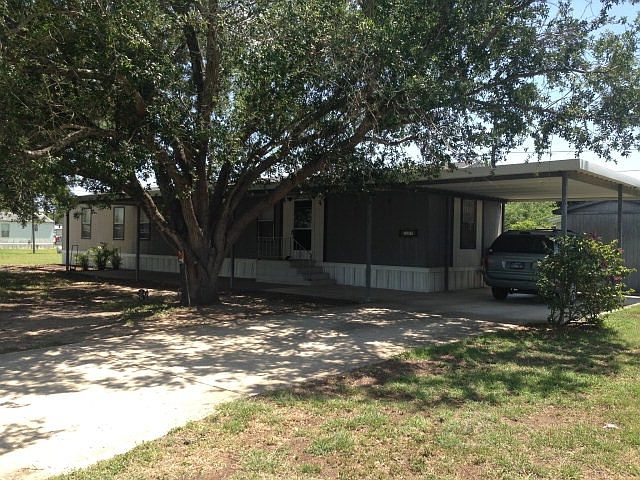 1st image of 612 Hibiscus St