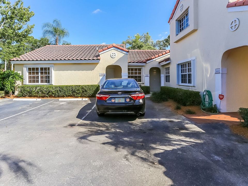 1st image of 1443 Springside Dr