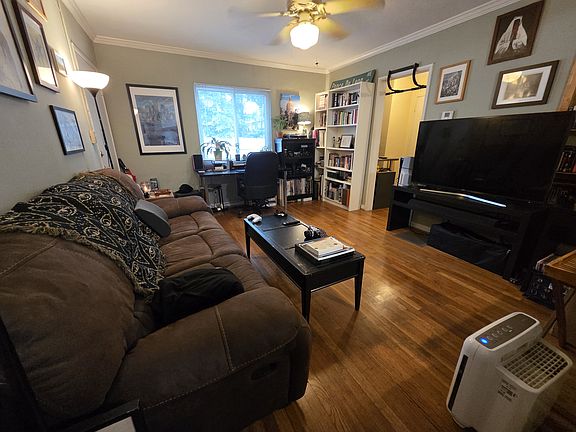 2nd image of 1025 Greenwood Ave NE