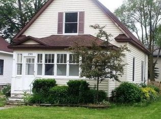 290 E 14th St, Holland, MI 49423