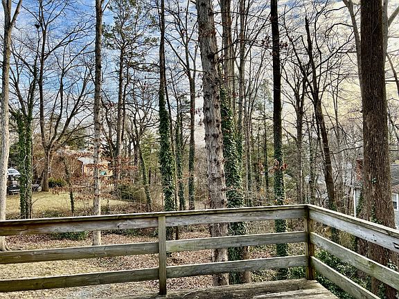 2nd image of 1803A Inglewood Dr