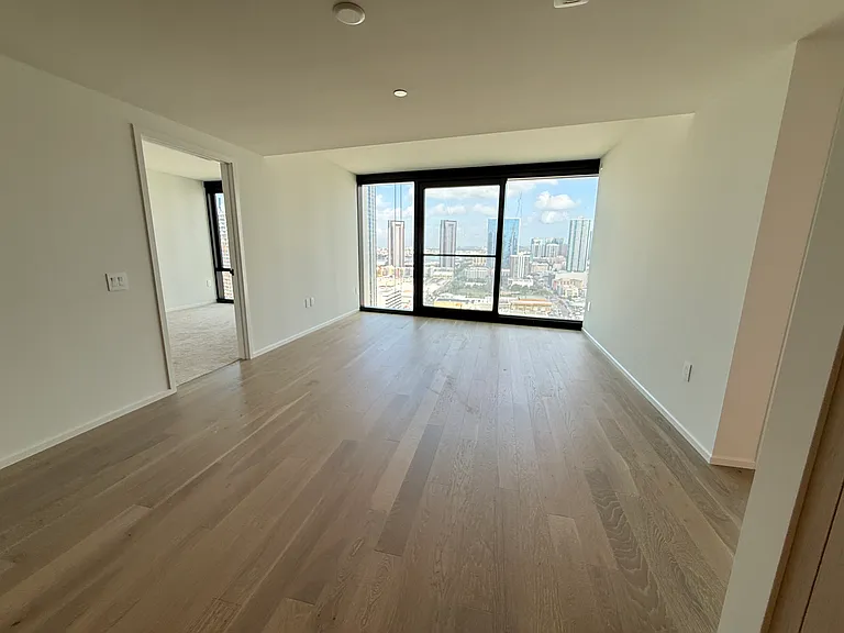 333 Ward Ave #2111 — Photo 8