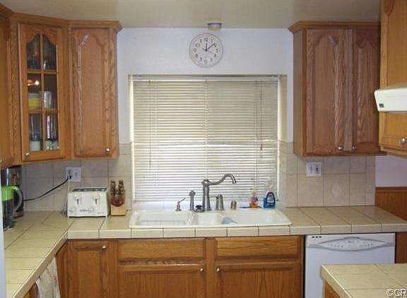 2nd image of 4905 Persimmon Ave