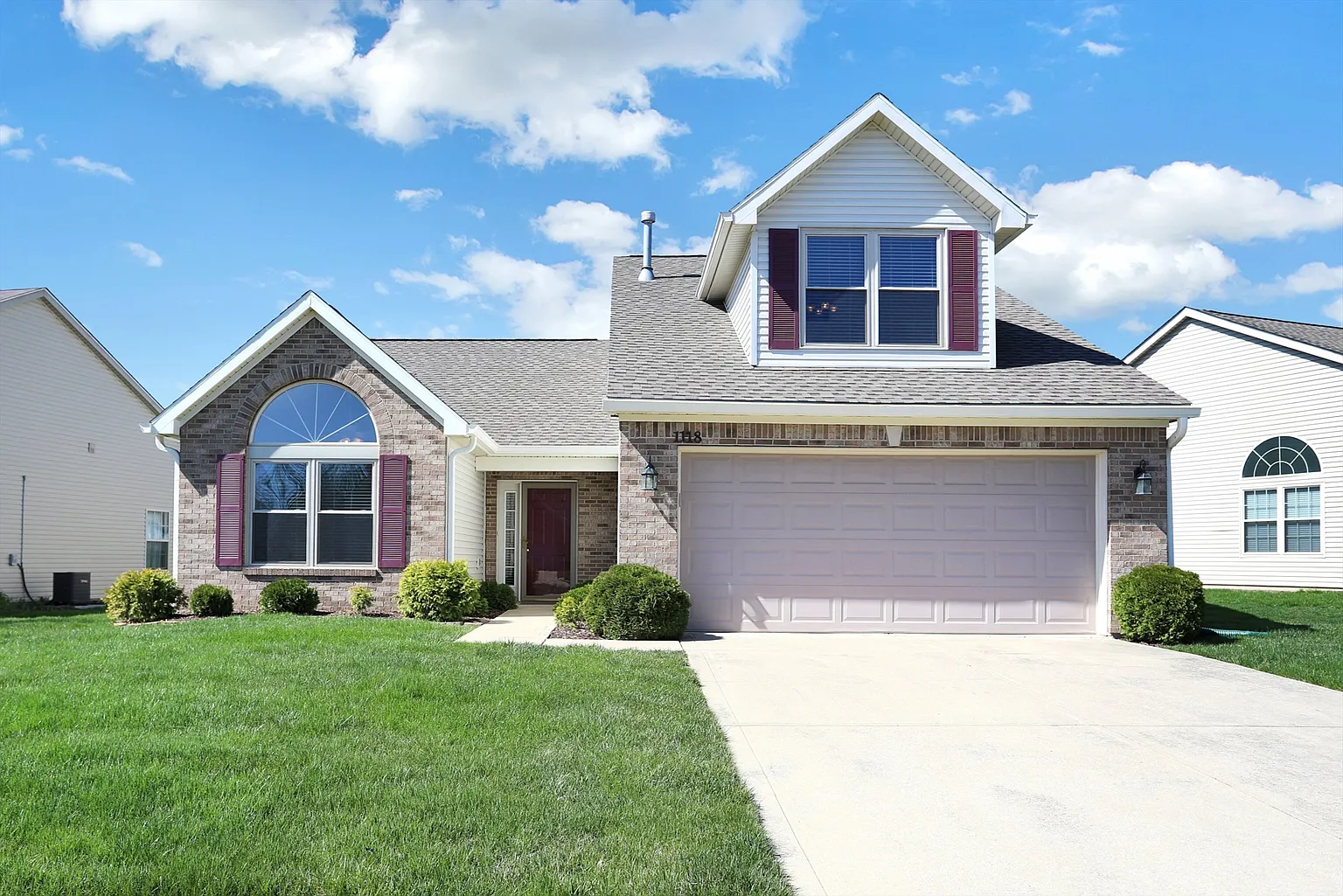 1118 Blue Bird Dr photo 1