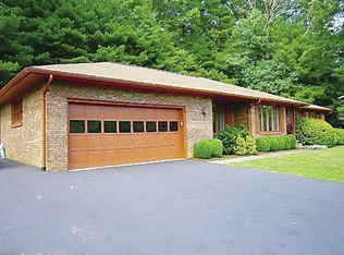 813 Barbara Blvd, Hendersonville, NC 28739