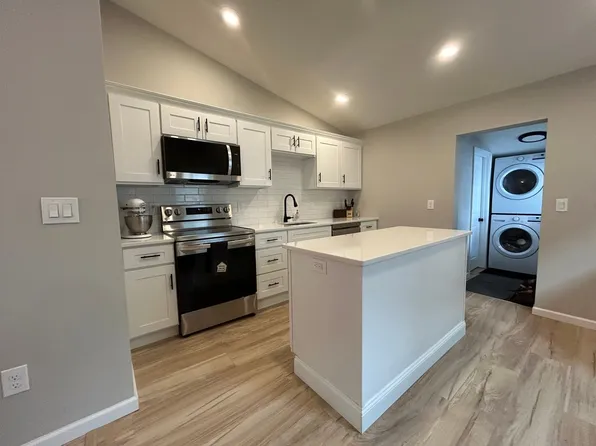 522 Furnace St, Emmaus, PA 18049