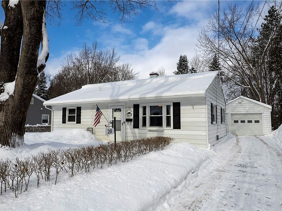 1st image of 20 Balsam Cres
