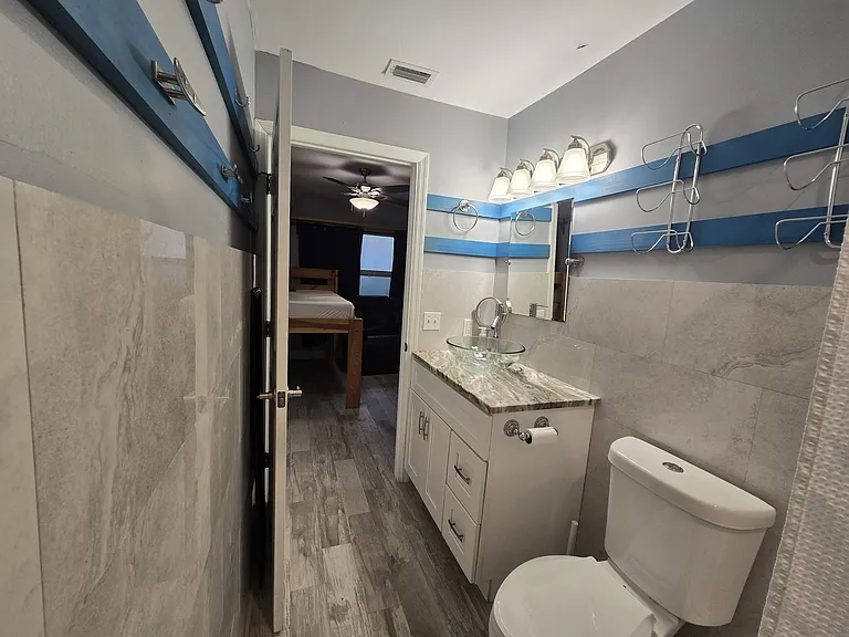 410 N Federal Hwy — Photo 19
