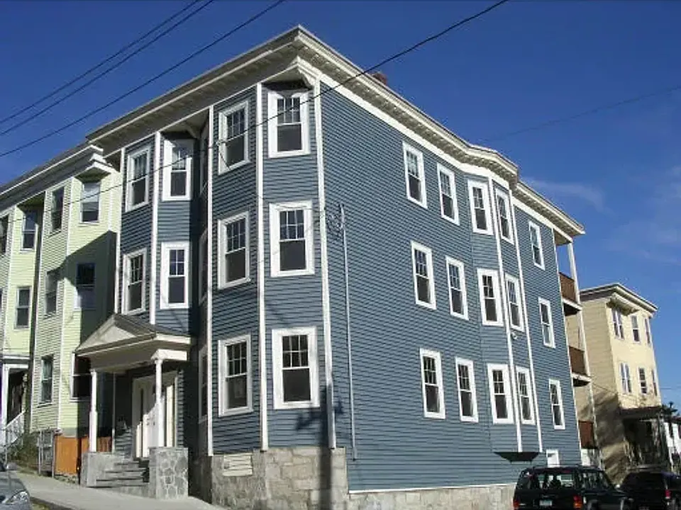 19 Bucknam St
