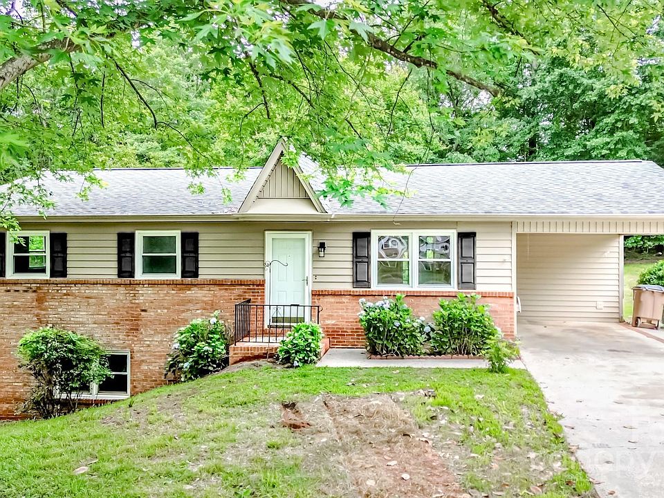 1st image of 2309 Berwick Dr