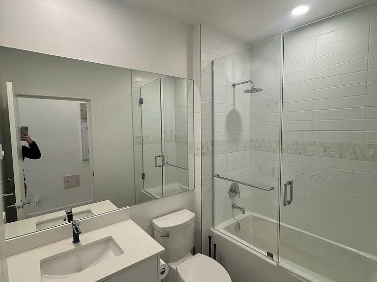 2345 Rindall Ave #10 — Photo 5