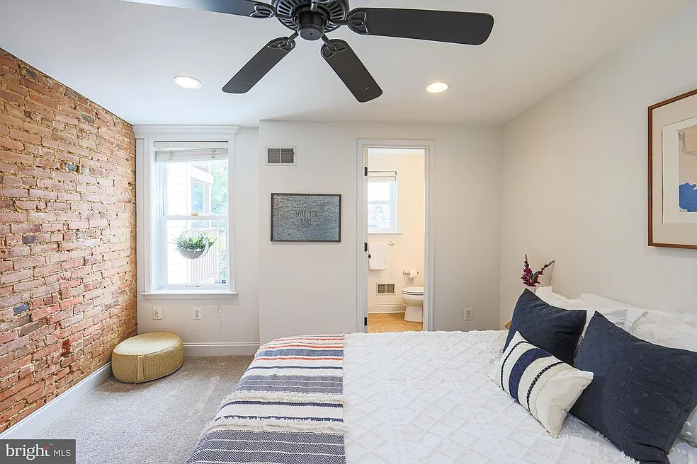 2 bed, 1325 sqft, $1,000 — Photo 4