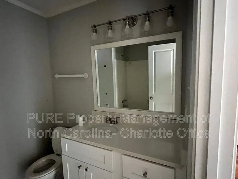 5221 Delivau Dr — Photo 3