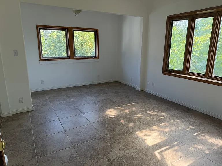5613 E Hanbury St — Photo 11