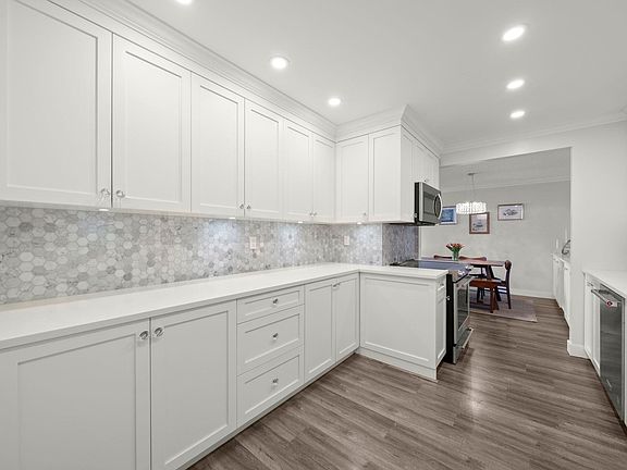5th image of 4111 Francis Rd #211