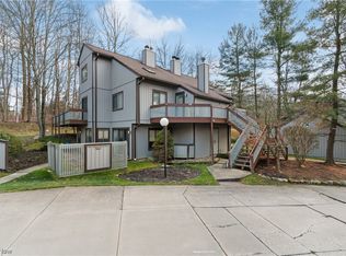 2109 Pinebrook Trl, Cuyahoga Falls, OH 44223