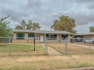 2722 E 9th St, Lubbock, TX 79403