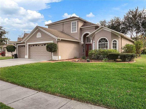 2nd image of 9913 Hidden Dunes Ln